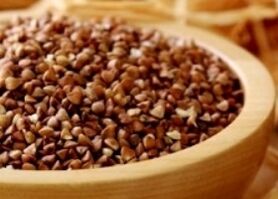 Régime au sarrasin pour perdre du poids à la maison.